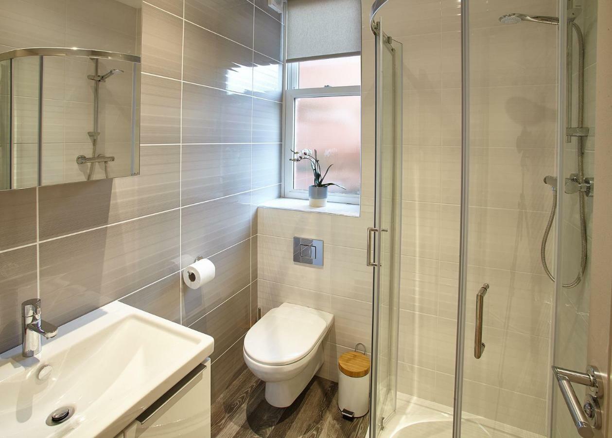 Host & Stay - Park View Apartment วิทบี ภายนอก รูปภาพ